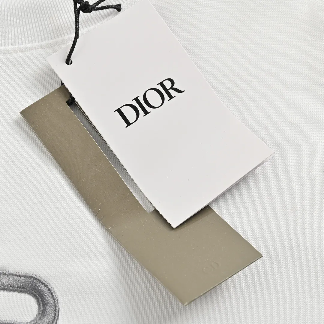 Dior/ 24ss 1947
