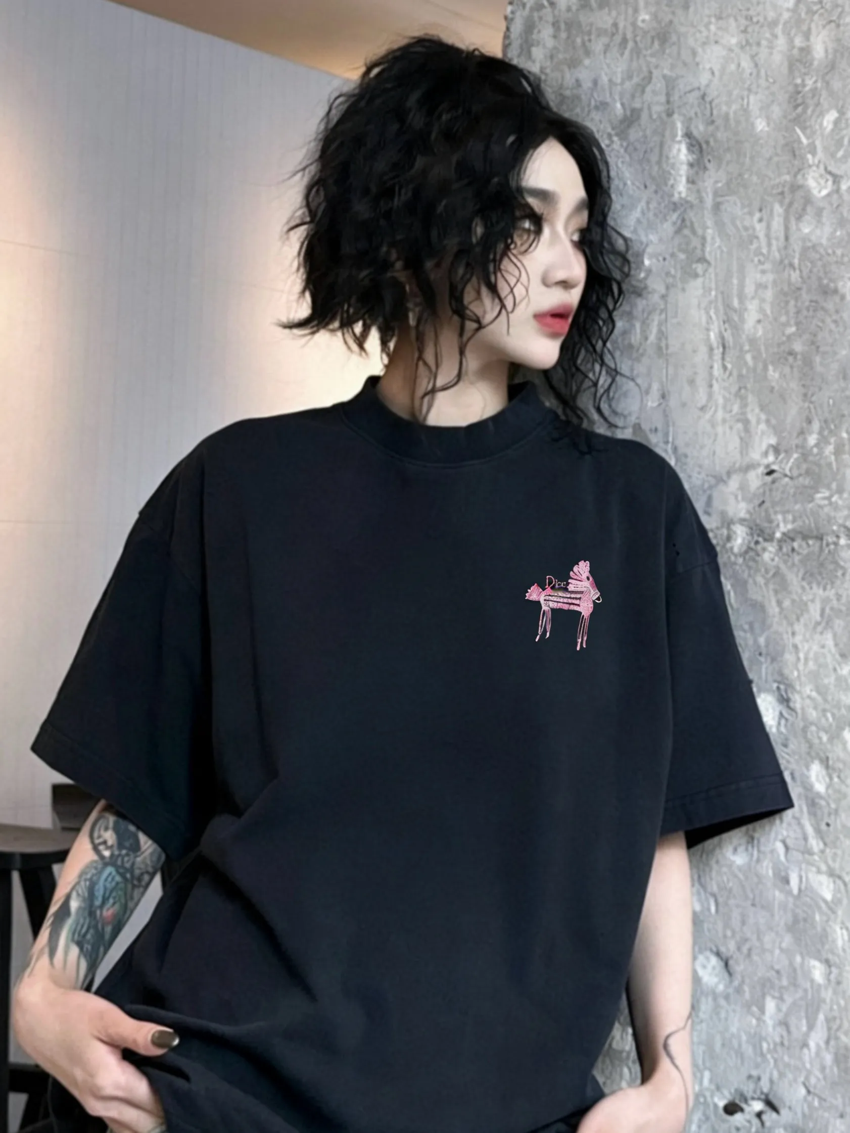 Dior/ logo