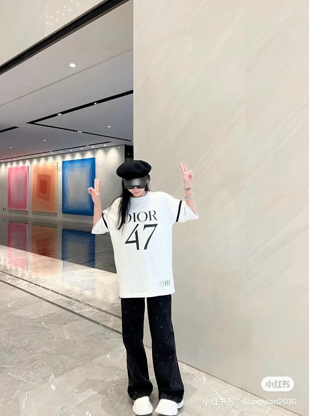 Dior/ 47 logo