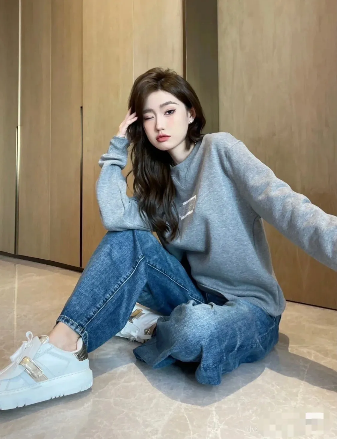 Dior/Dior 22Fw silver embroidered logo crewneck sweatshirt