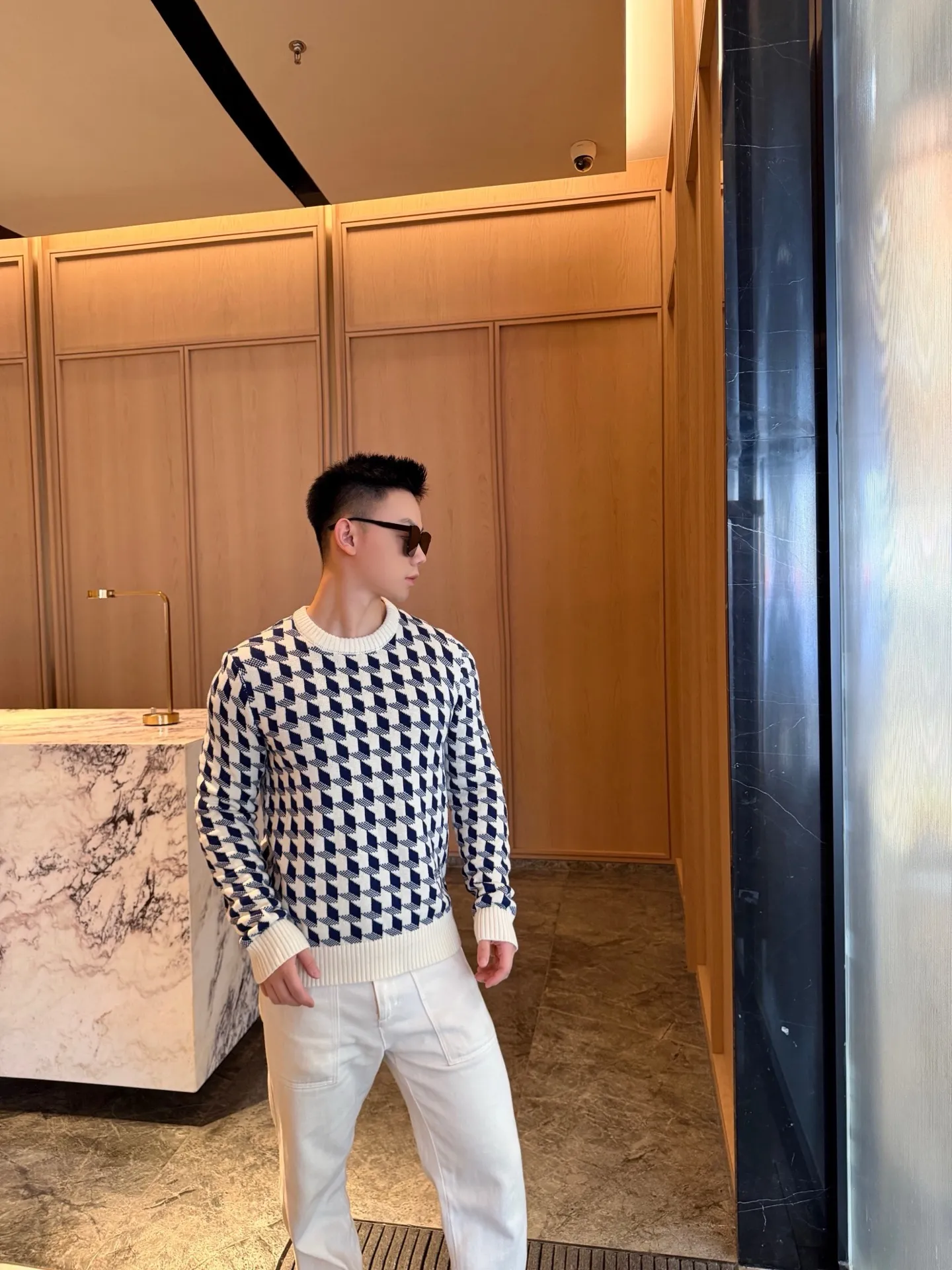 Dior/Dior Houndstooth Jacquard Crewneck Sweater