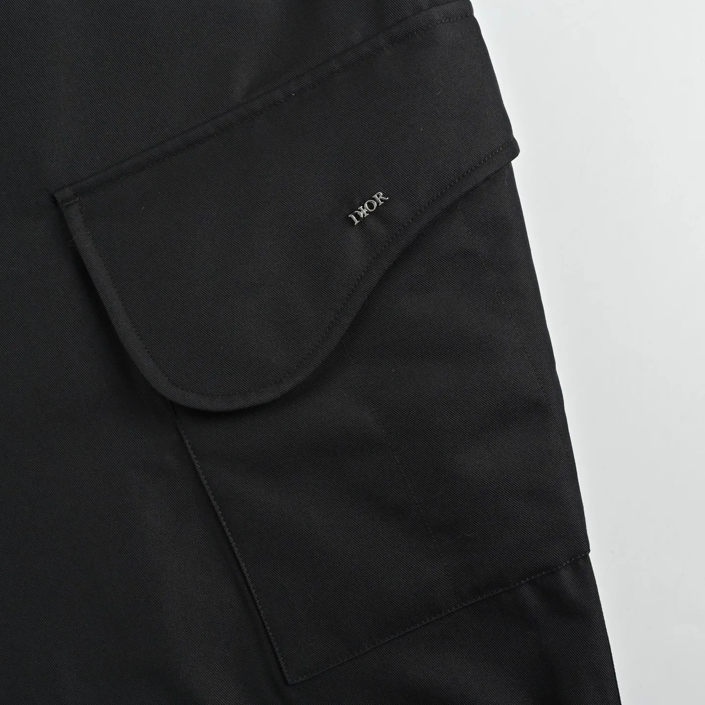 Dior/ Black