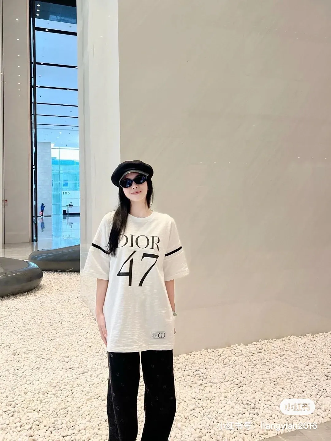 Dior/ 47 logo