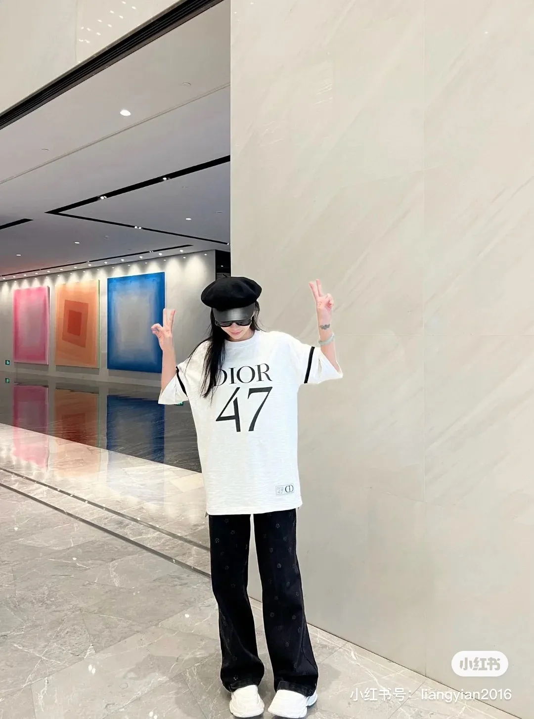 Dior/ 47 logo