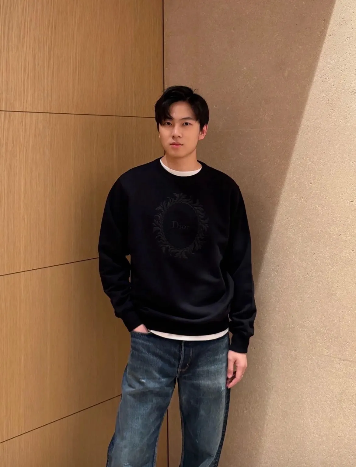 Dior/Dior Medaillon Round Sign Embroidered Crew Neck Sweatshirt