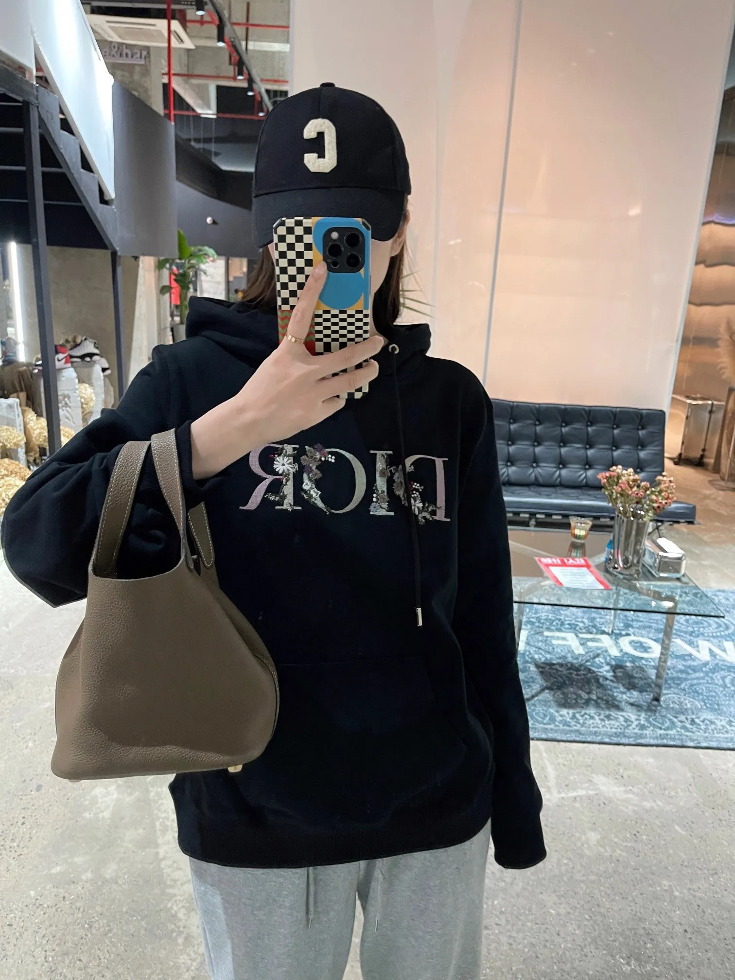 Dior / 22Fw