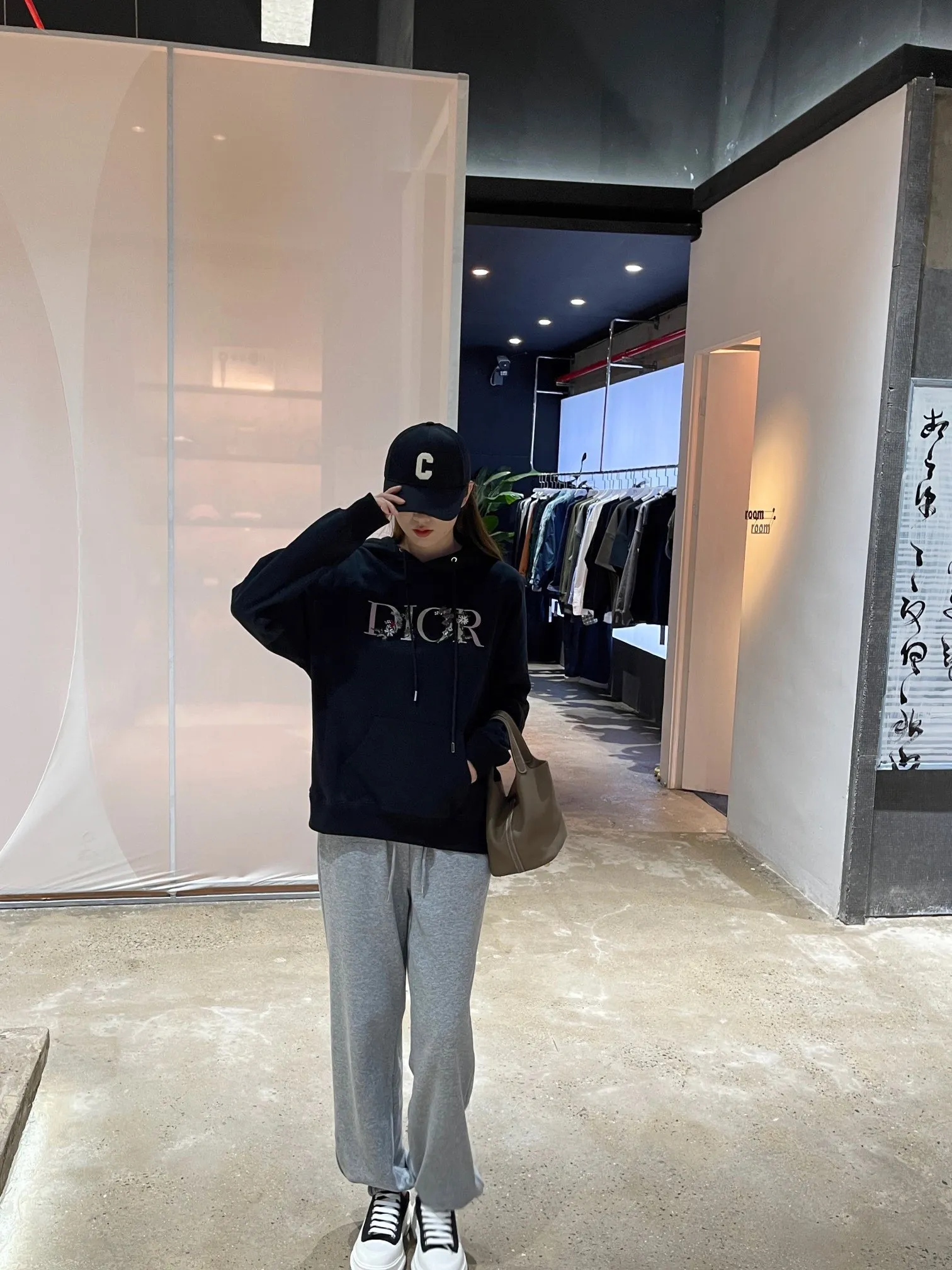 Dior / 22Fw