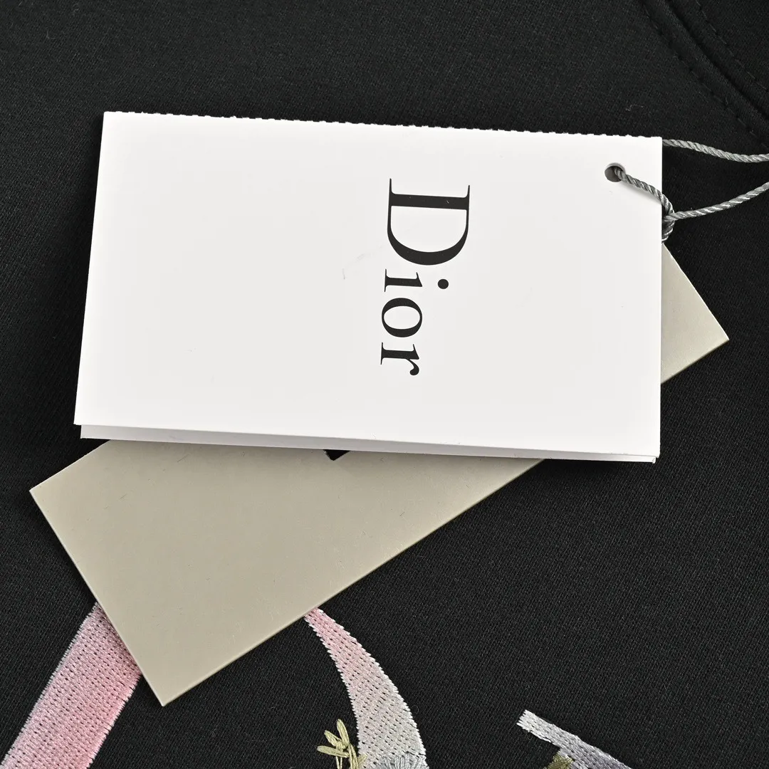Dior / 22Fw