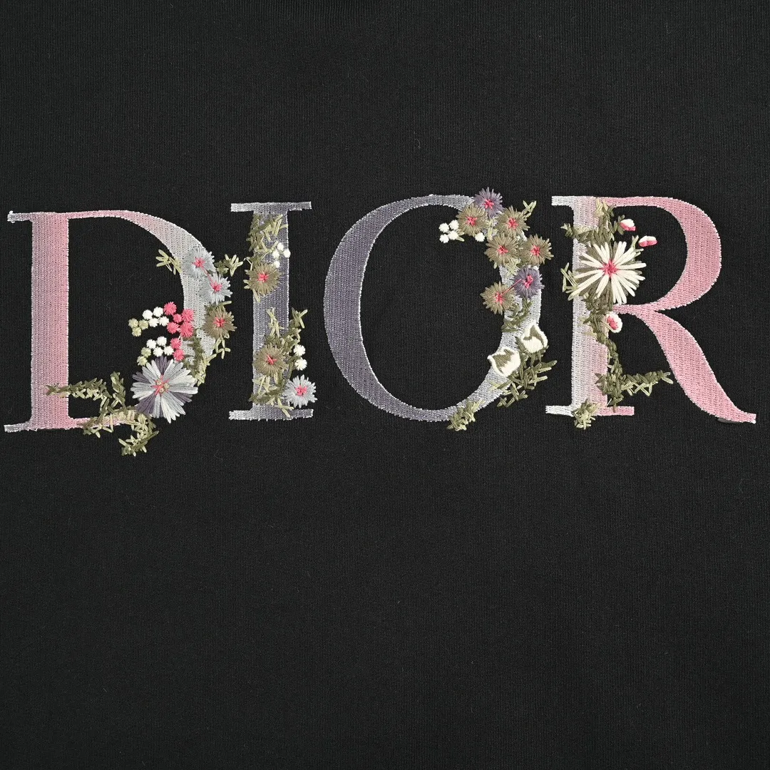 Dior / 22Fw