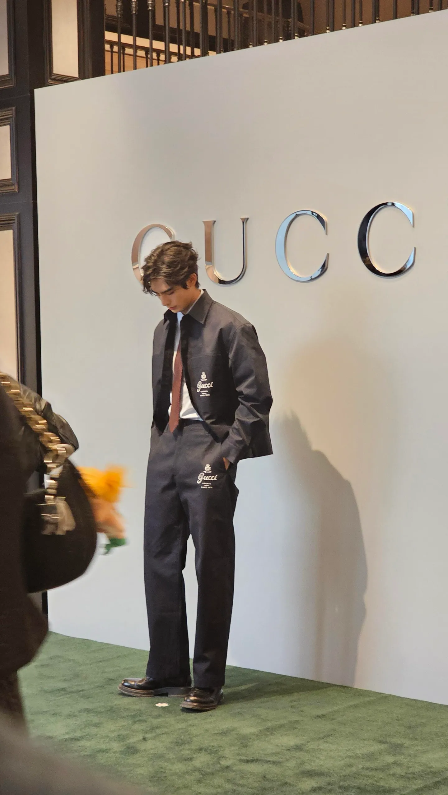 Gucci/Gucci pocket distressed printed logo trousers