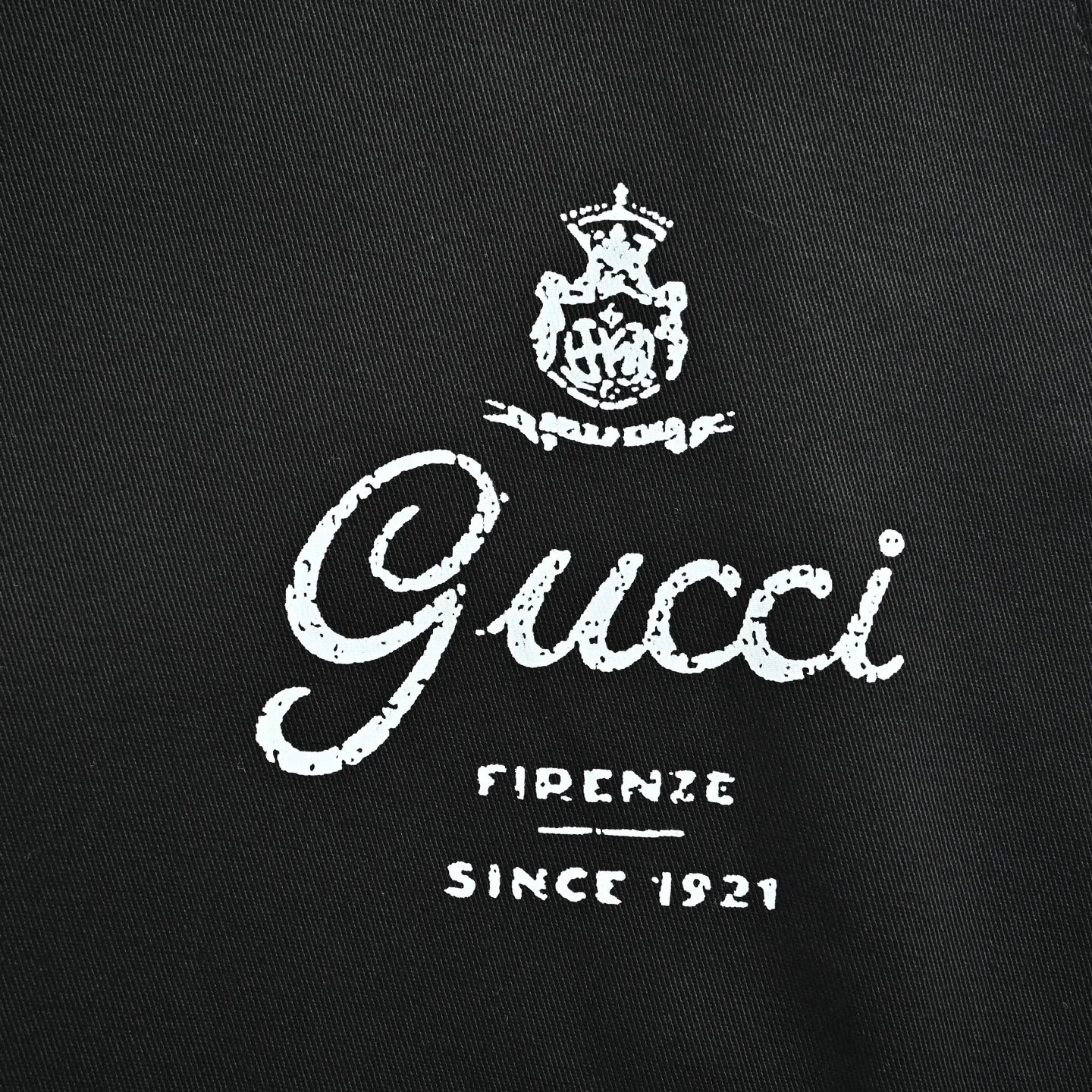 Gucci/Gucci pocket distressed printed logo trousers