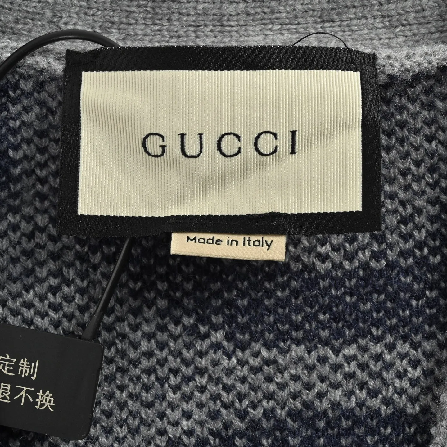 Gucci/Gucci intarsia letter all over printed cardigan sweater