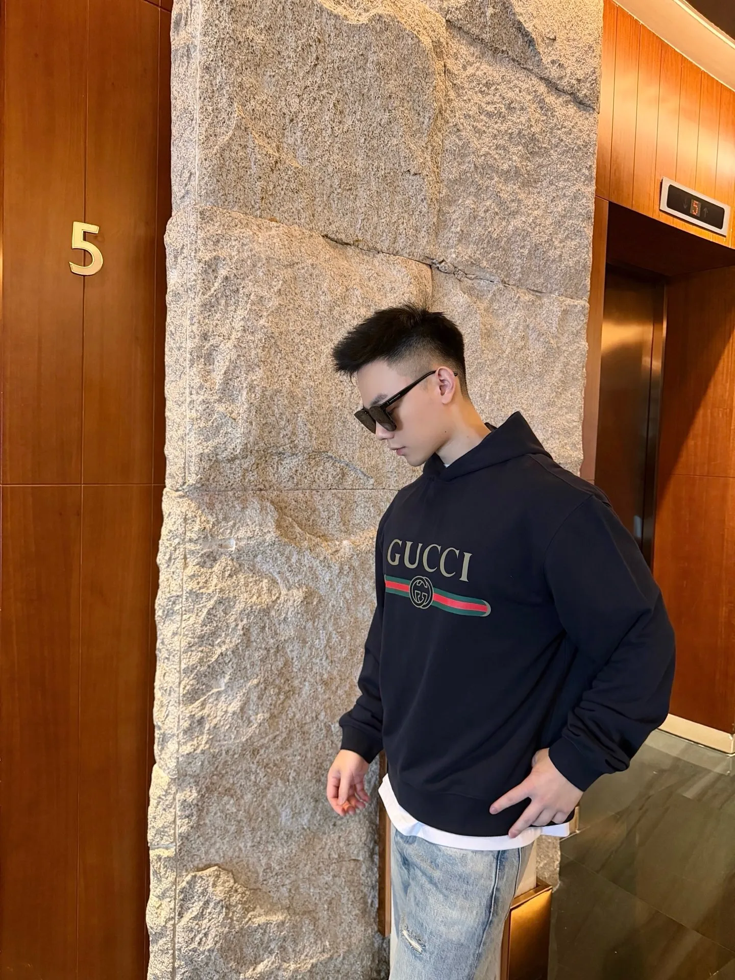 Gucci/ Classic