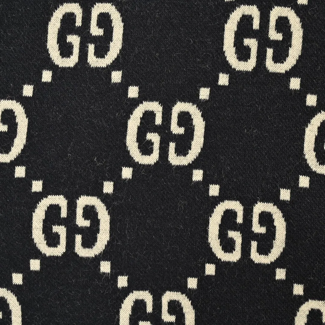 Gucci/ Classic logo