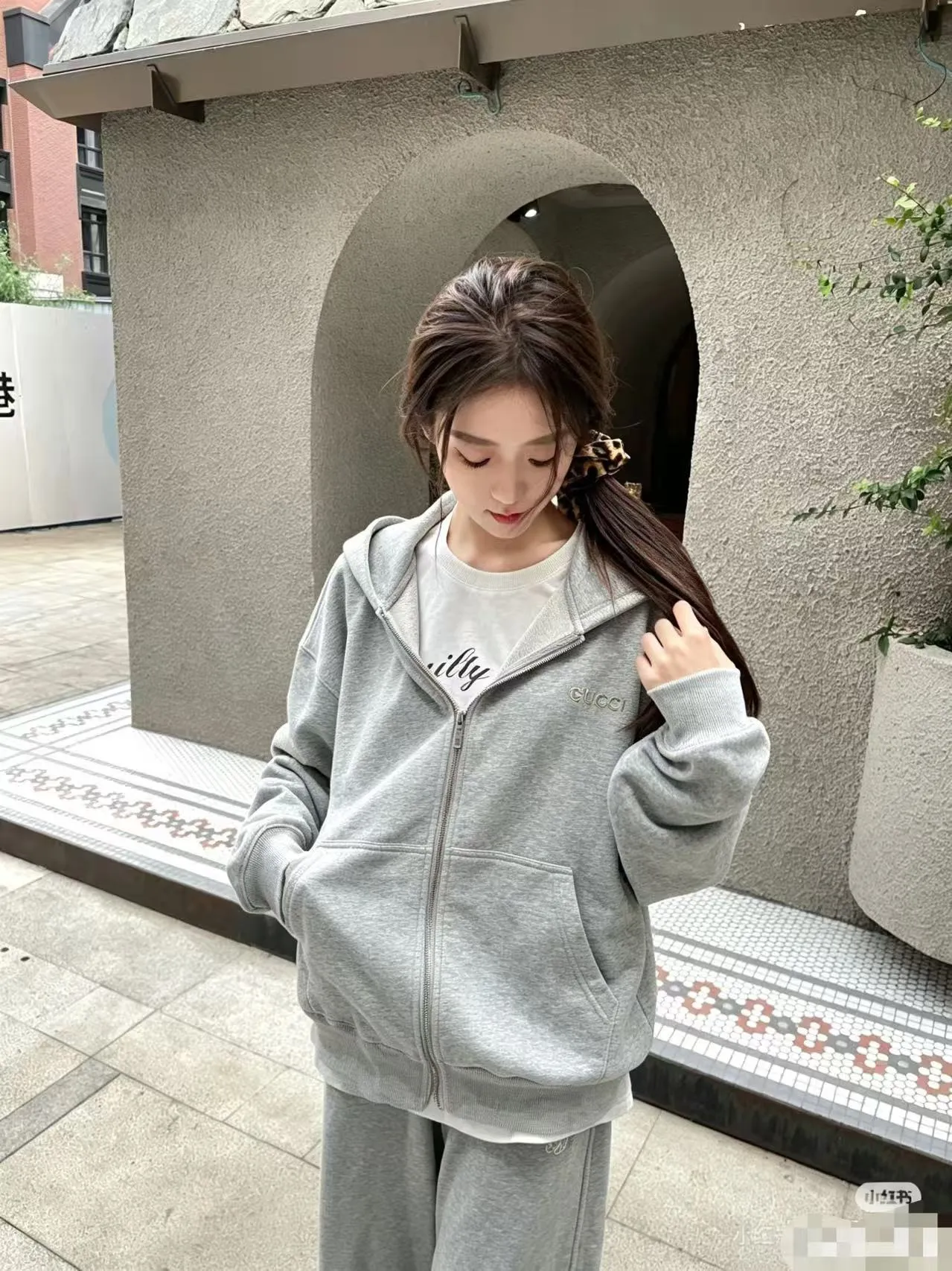 Gucci/ logo