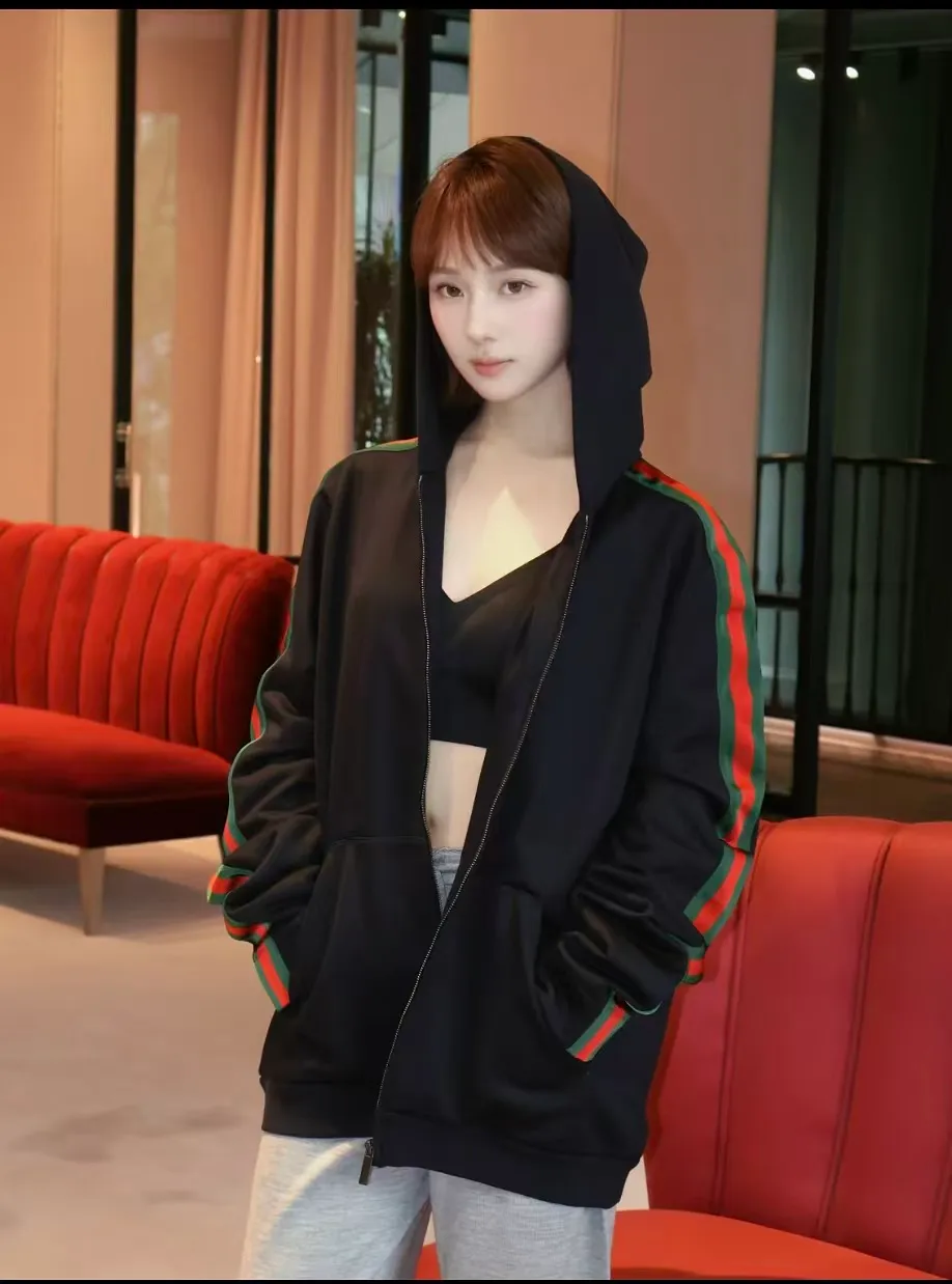 Gucci/Gucci Web red and green webbing knitted hooded jacket