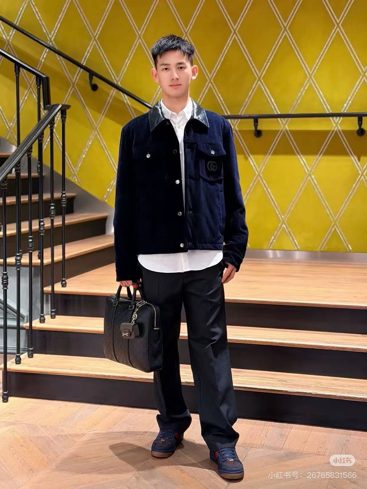 Gucci/Gucci embroidered leather collar corduroy jacket