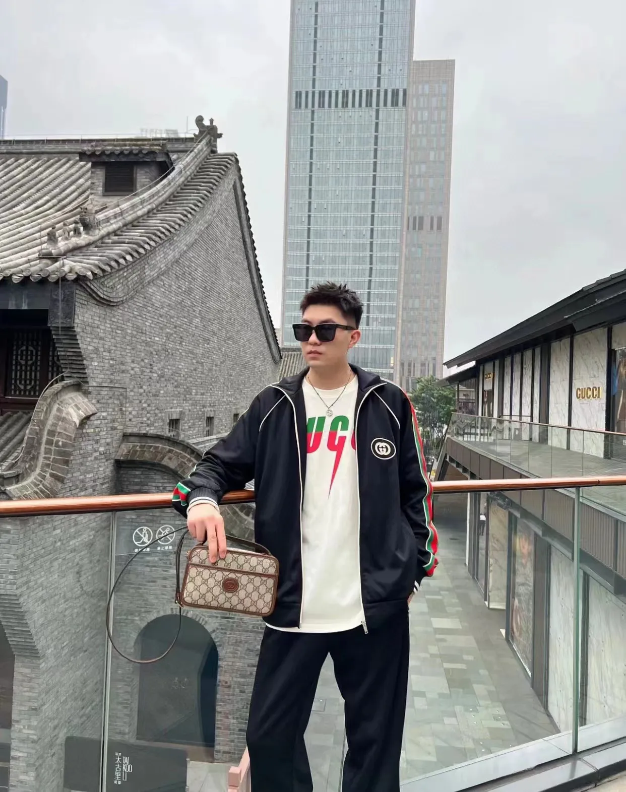 Gucci/Gucci Classic red and green webbing suit jacket
