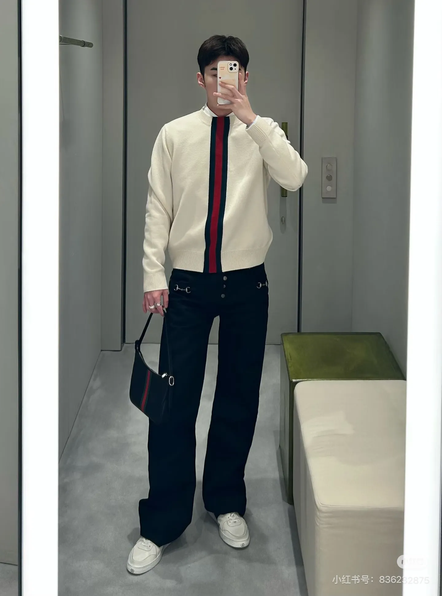 Gucci/Gucci red and green vertical striped knitted crew neck sweater
