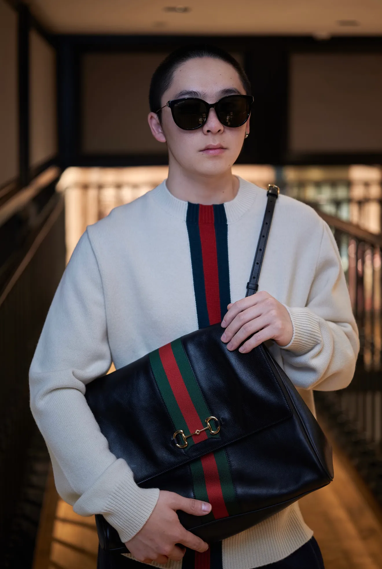 Gucci/Gucci red and green vertical striped knitted crew neck sweater