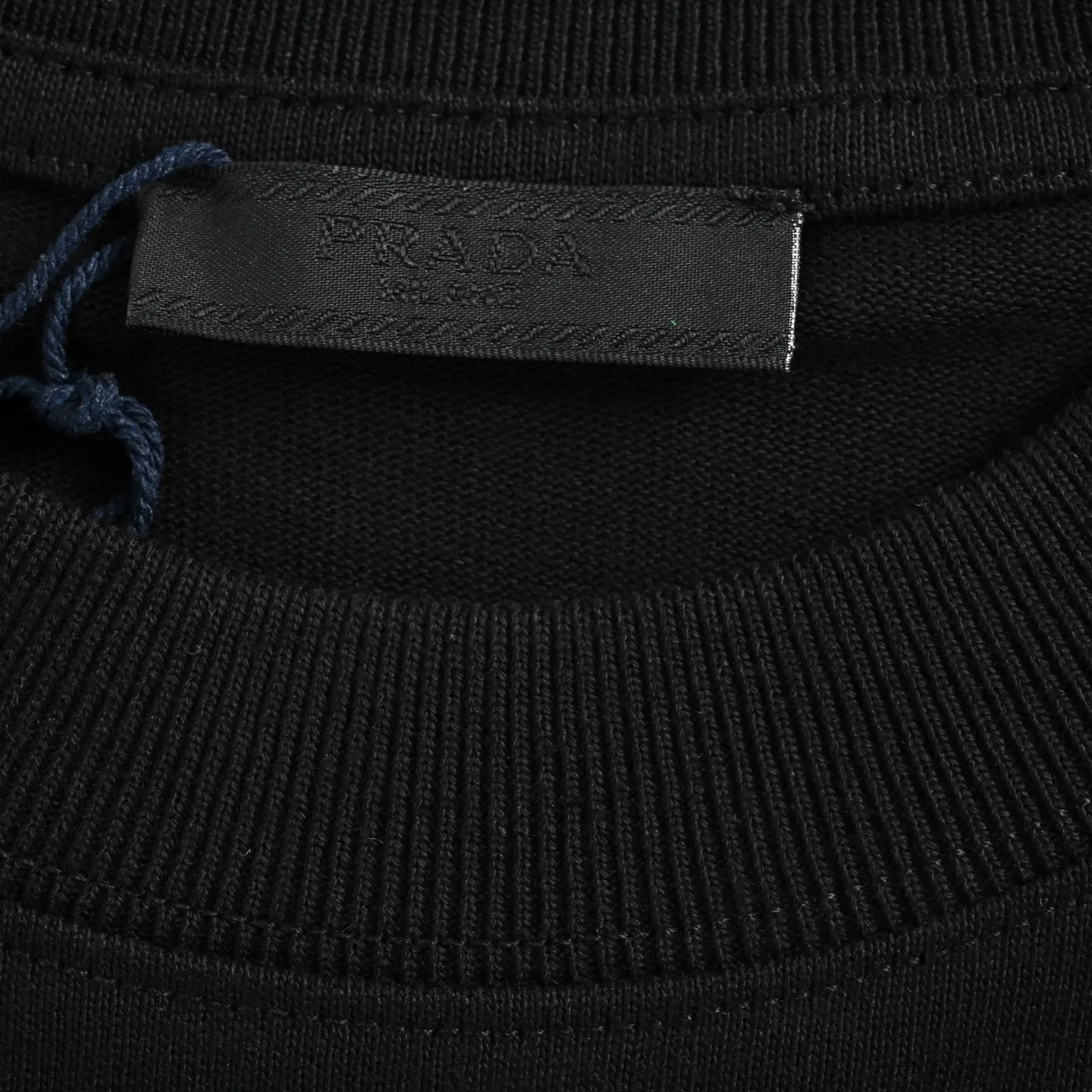 Prada/ T