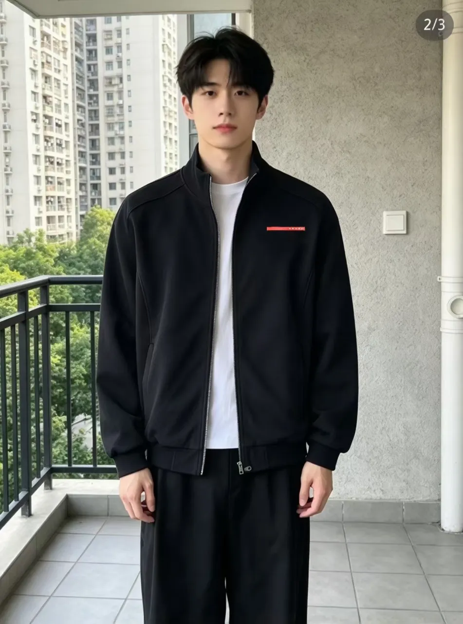 Prada/ Red