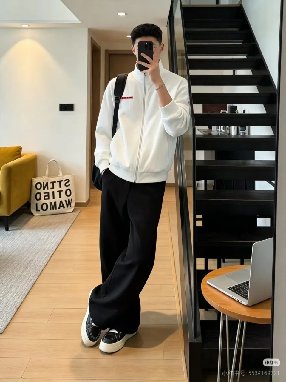 Prada/ Red