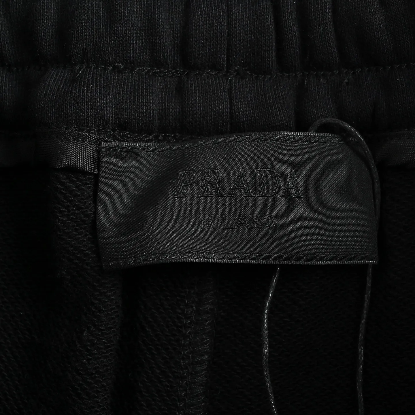 Prada/ Logo