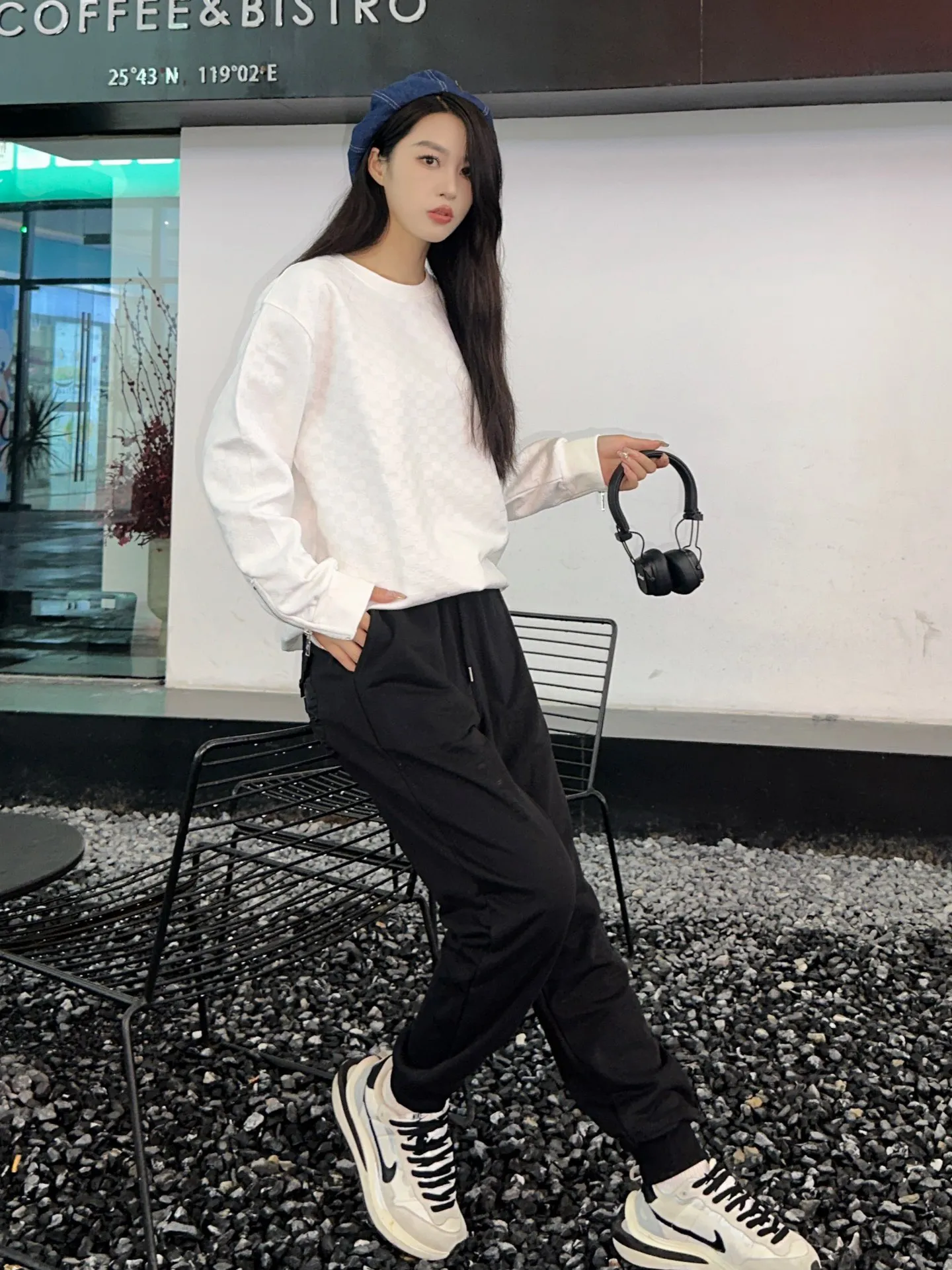 Prada/ Logo