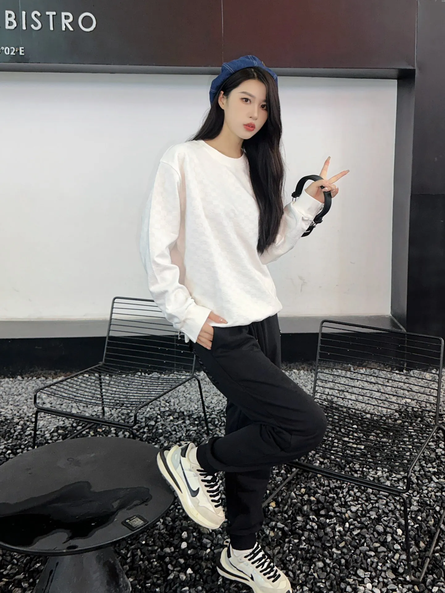Prada/ Logo