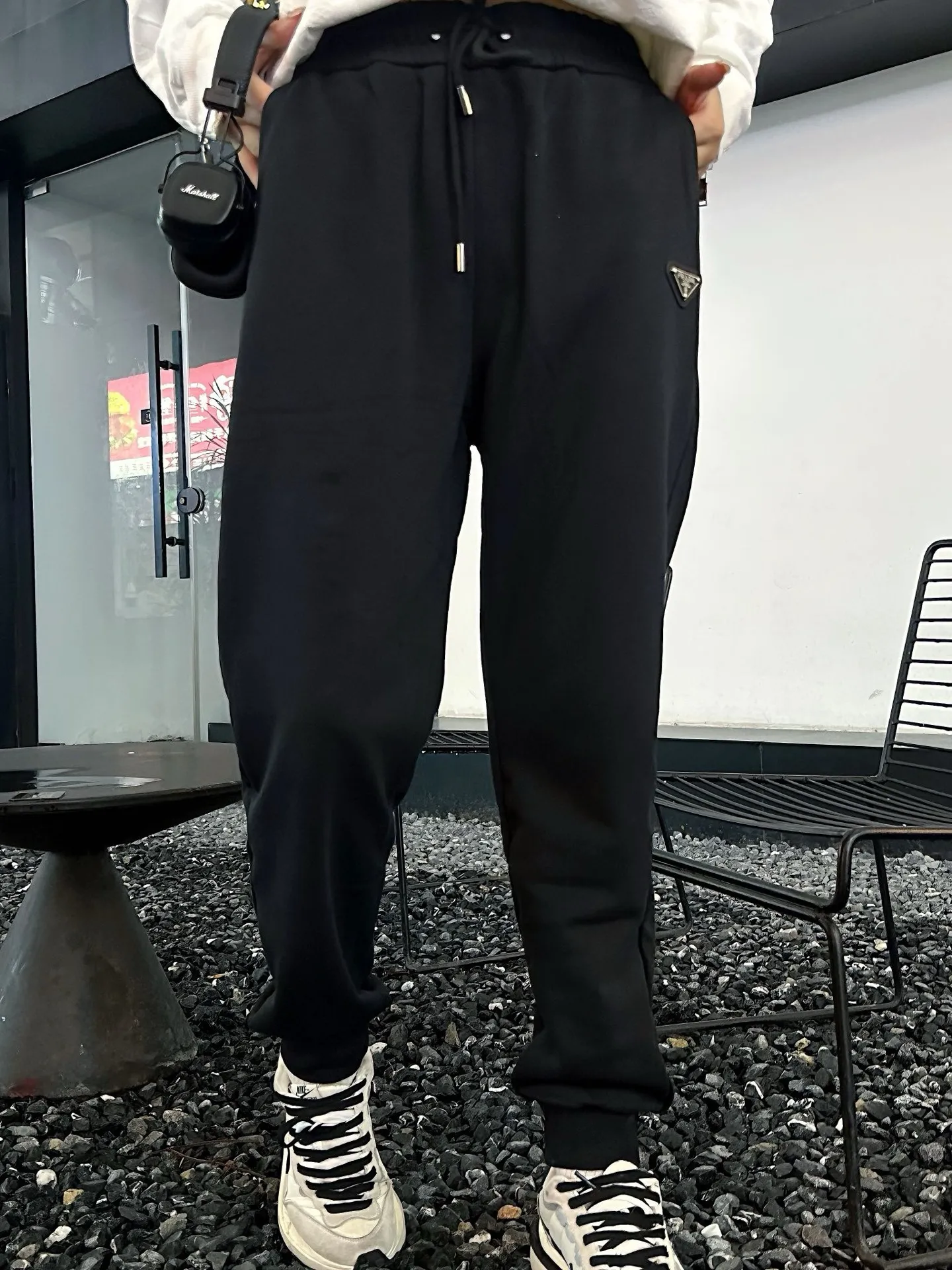 Prada/ Logo