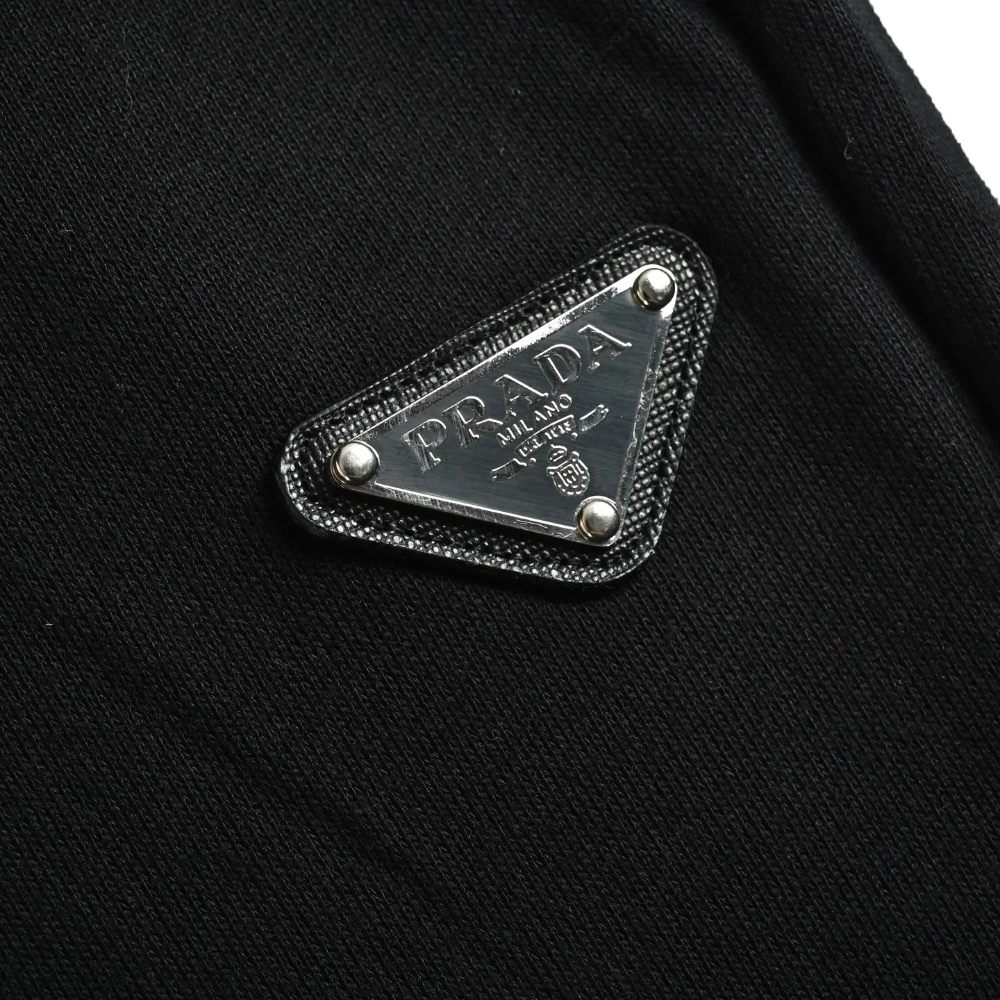 Prada/ Logo