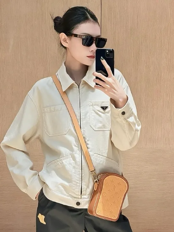 Prada/ Chambray