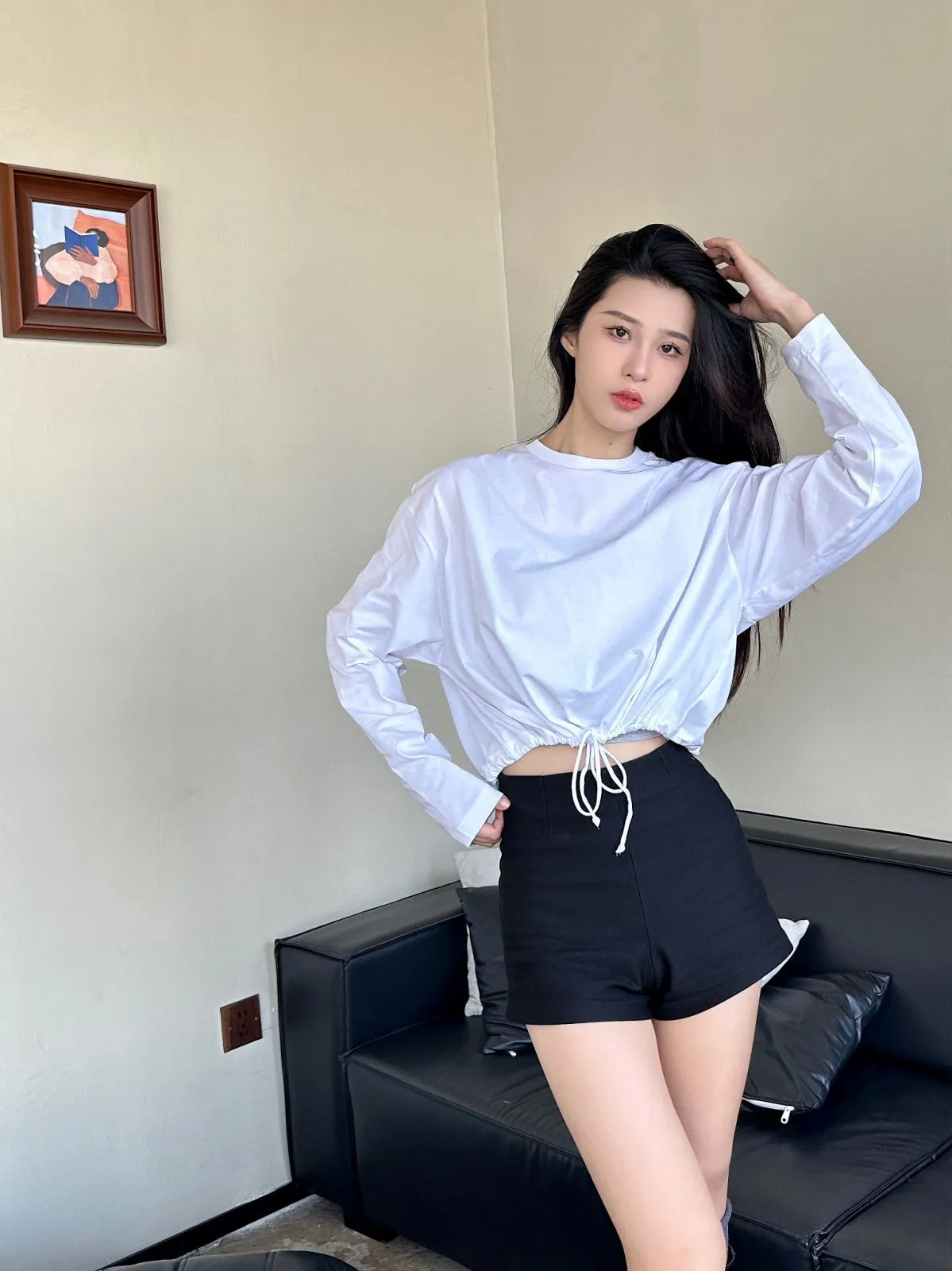 Prada/ 25ss T