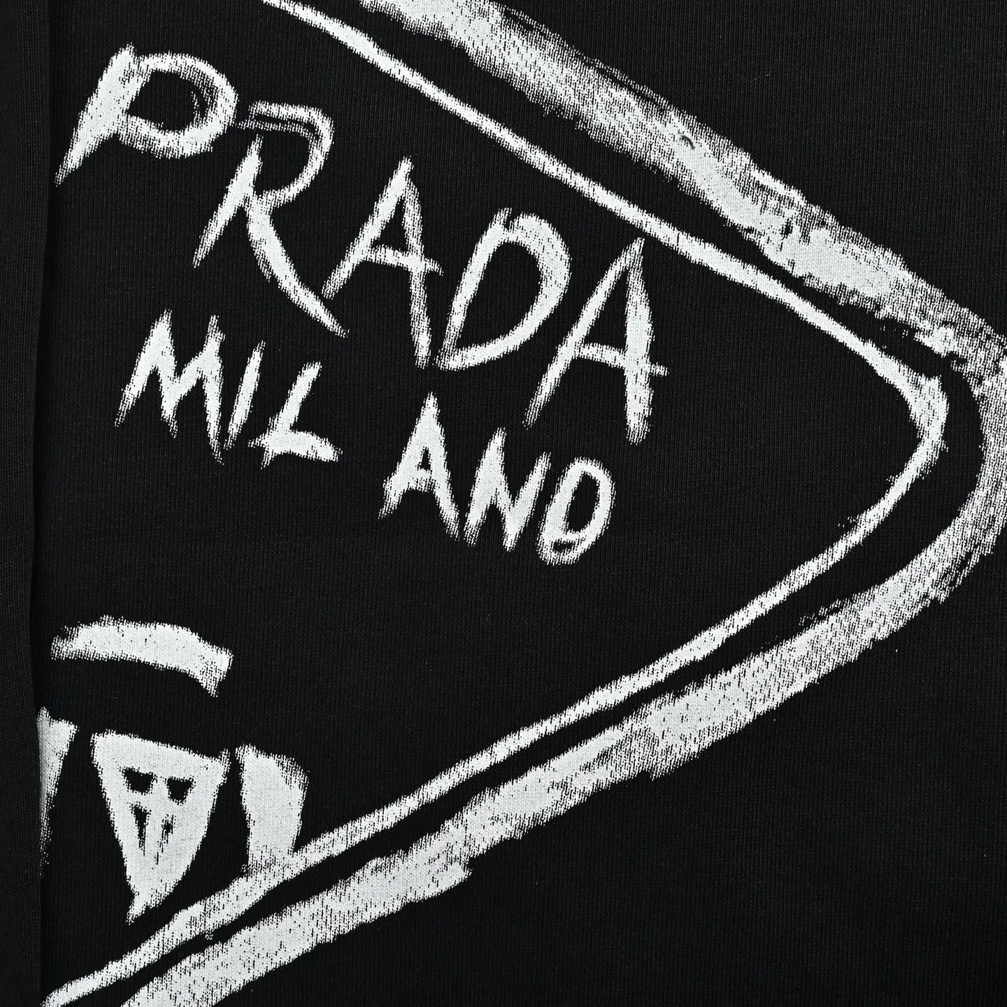 Prada/ logo