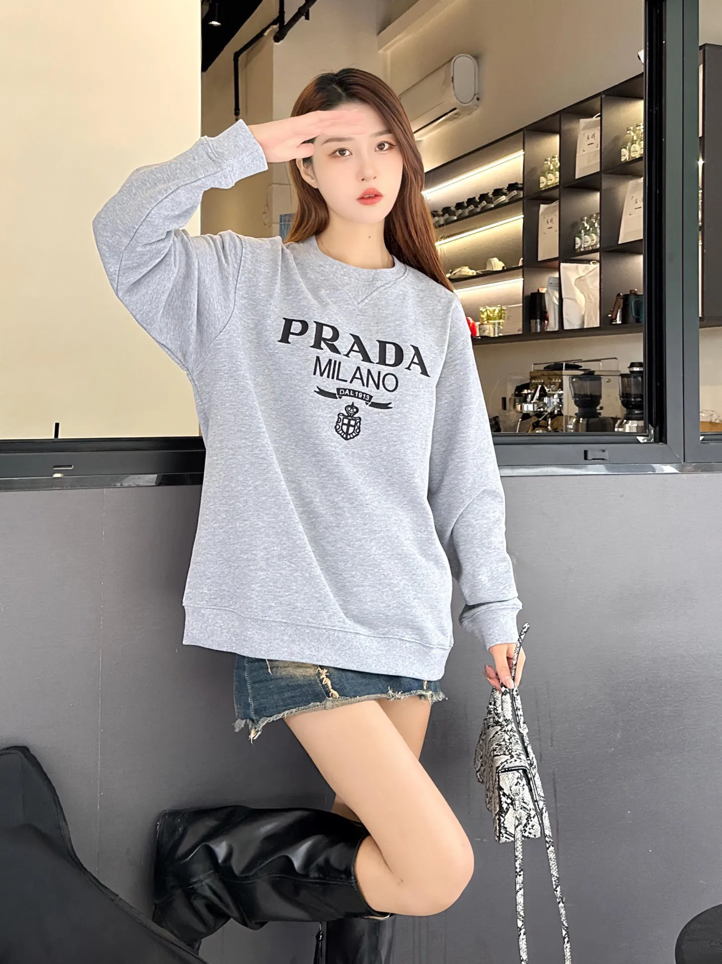 Prada/ 23Fw logo