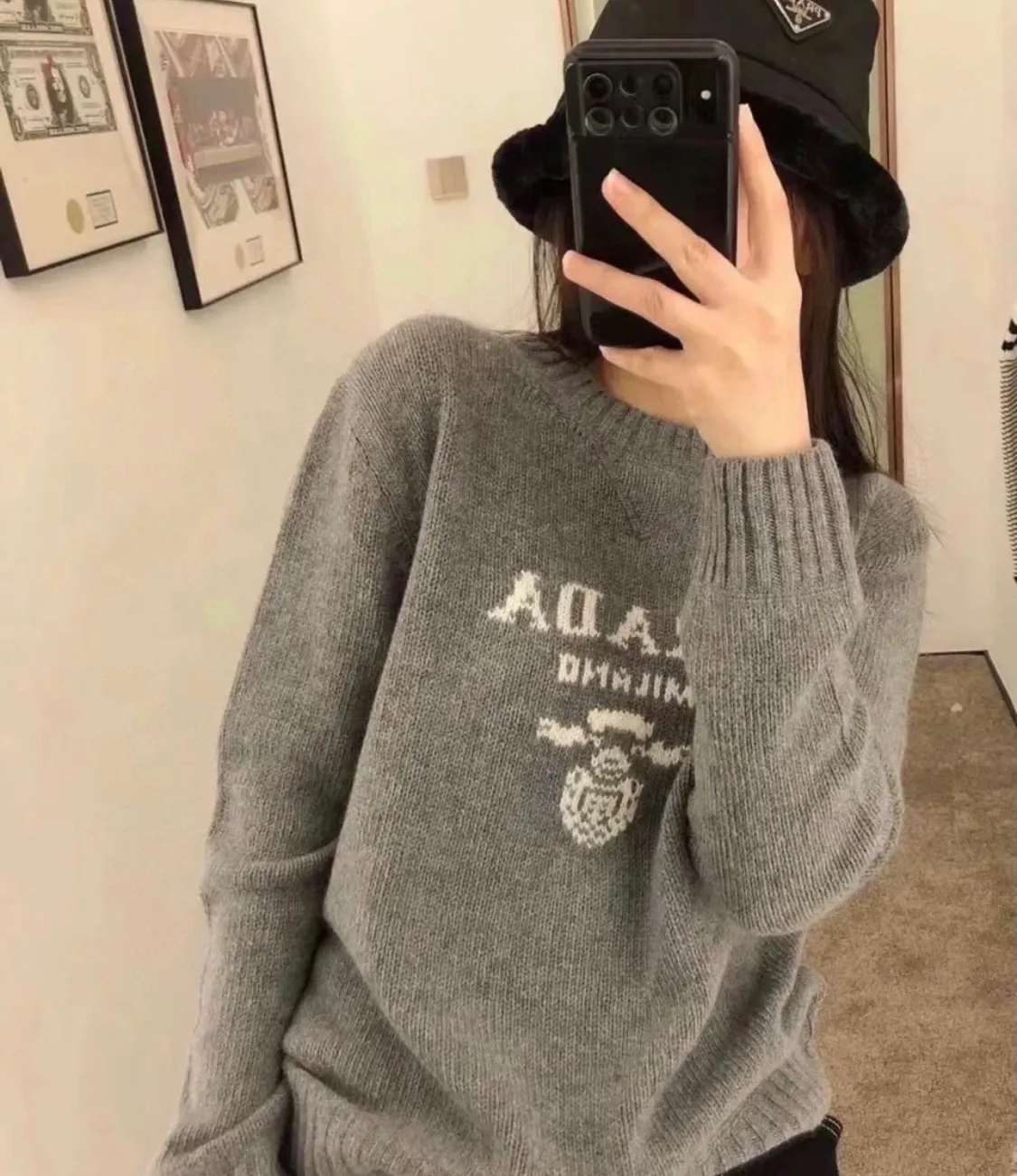 Prada/ 25Fw logo