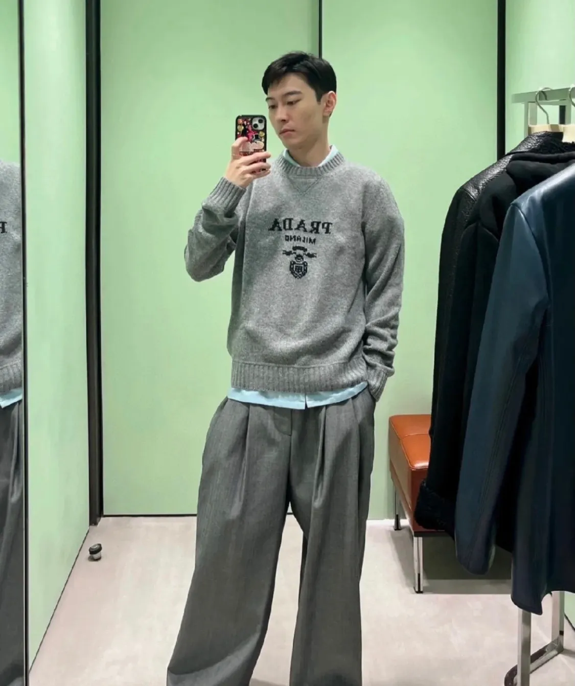 Prada/ 25Fw logo