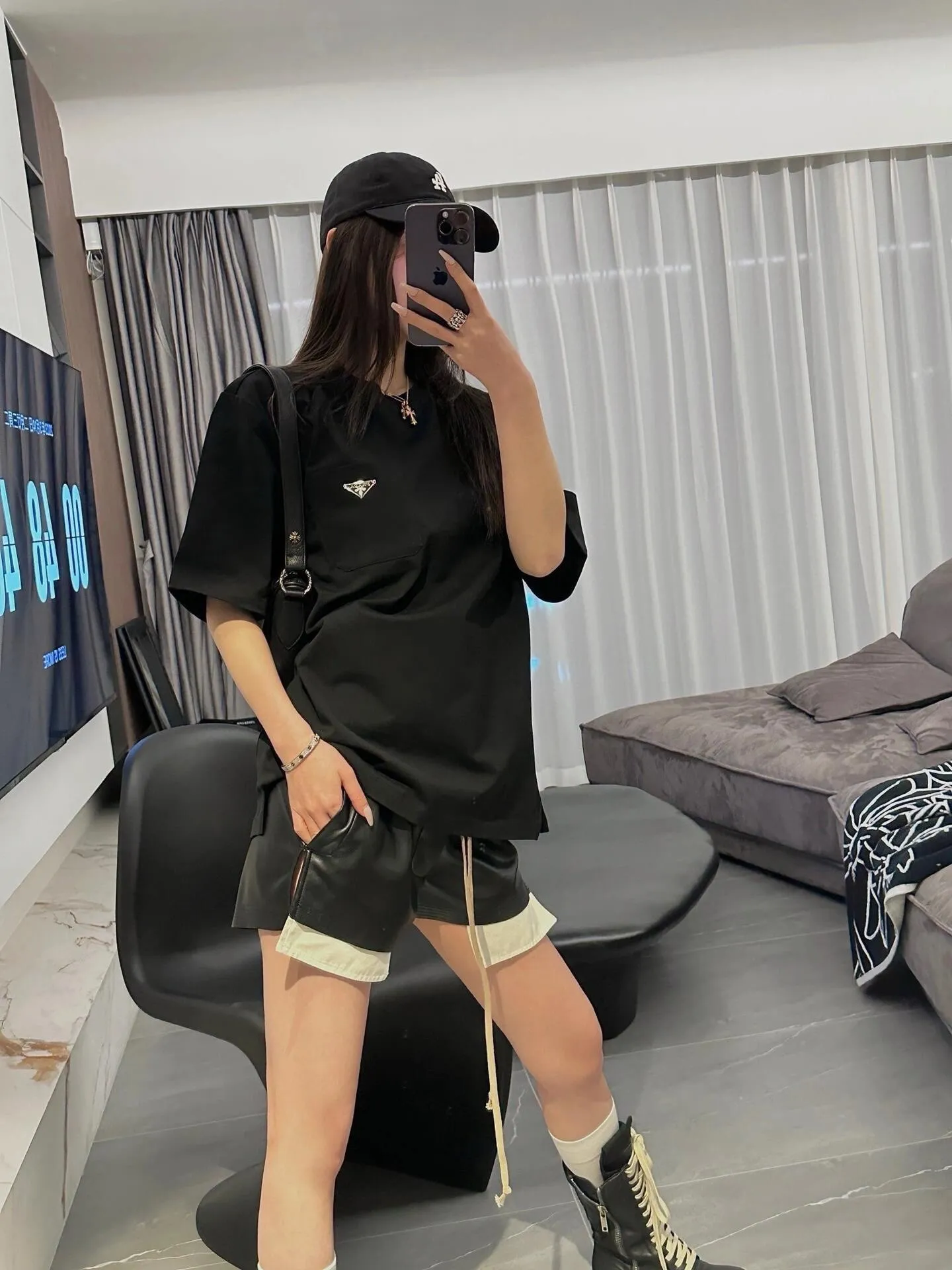 Prada/ Classic