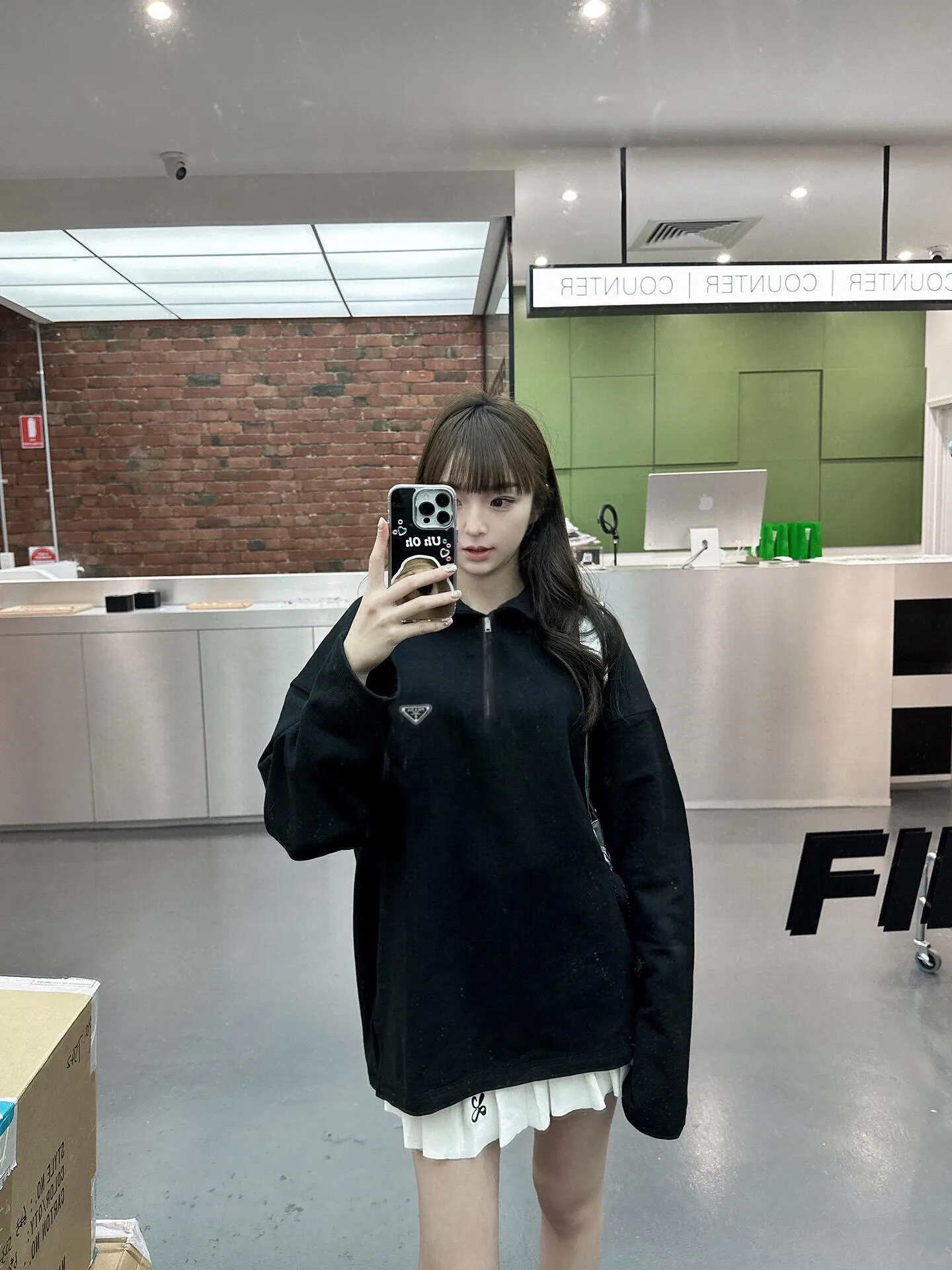 Prada/ 25ss T