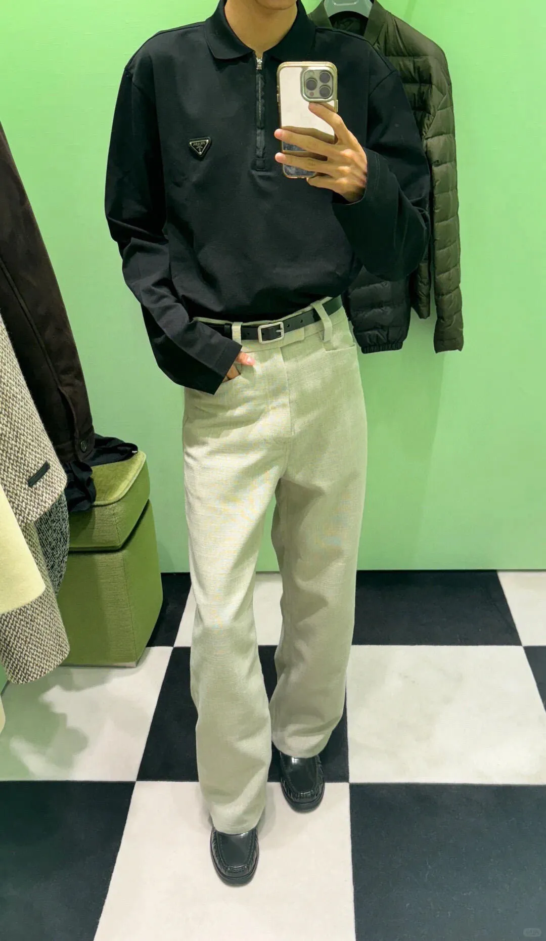 Prada/ 25ss T