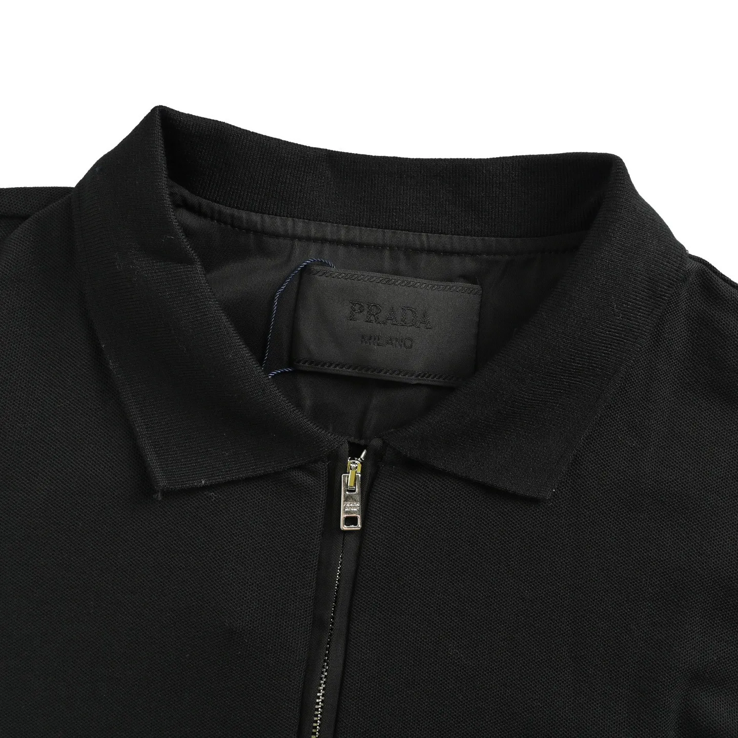 Prada/ 25ss T