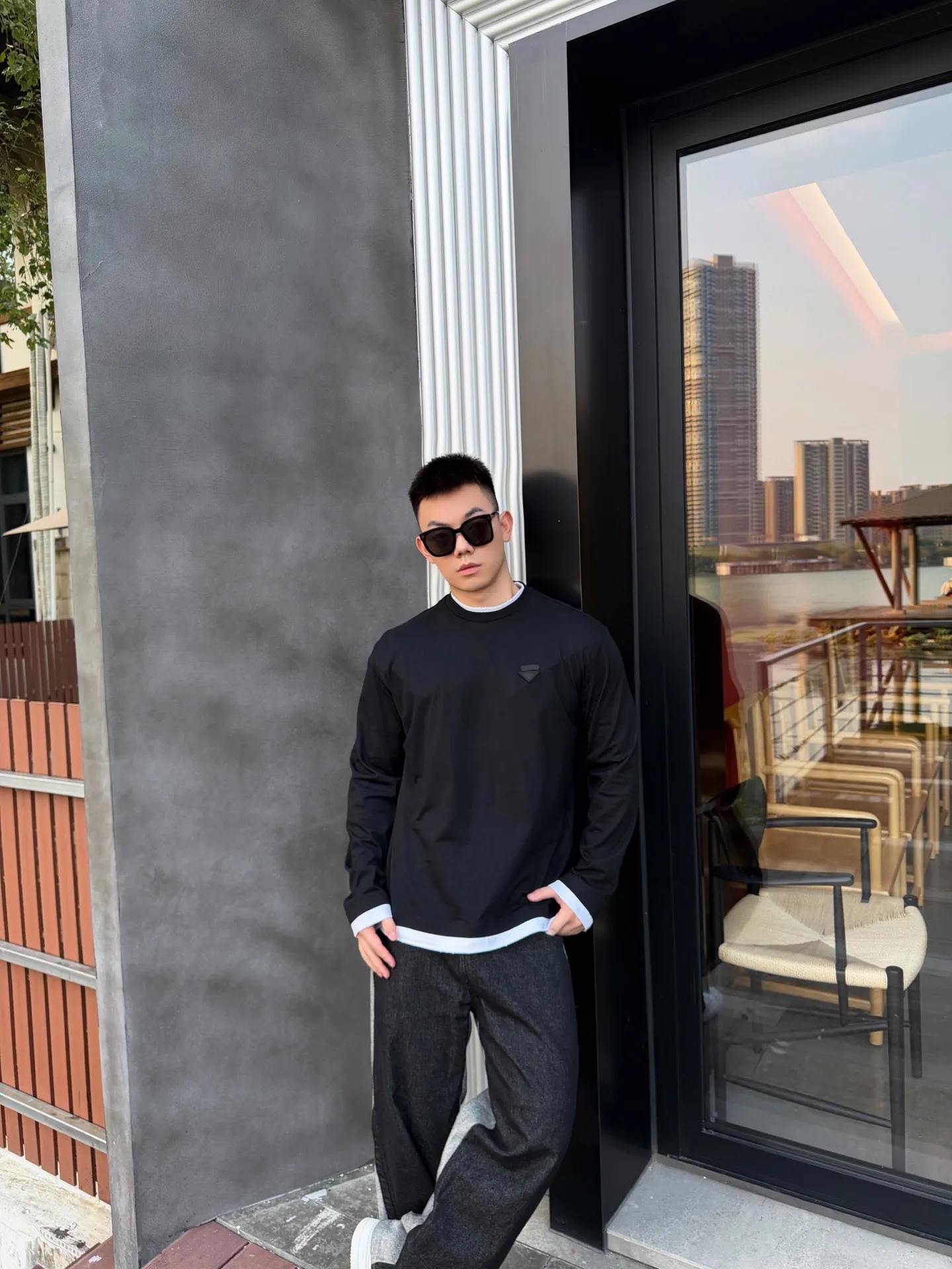 Prada/ T
