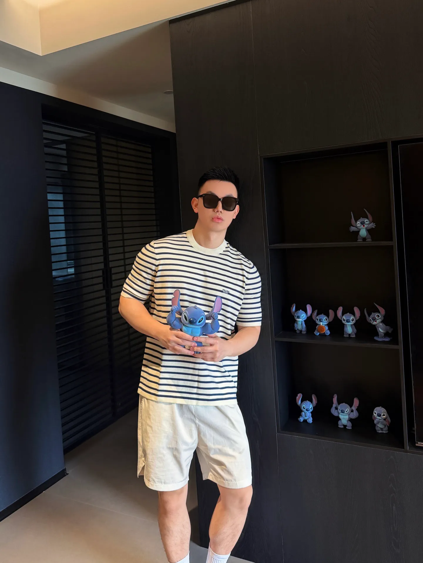 Prada/ Black White