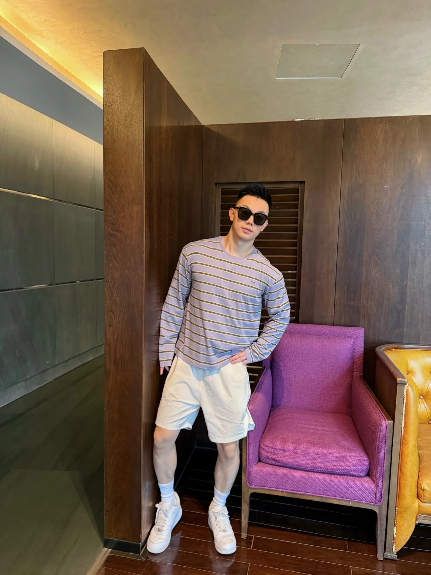 Prada/ T