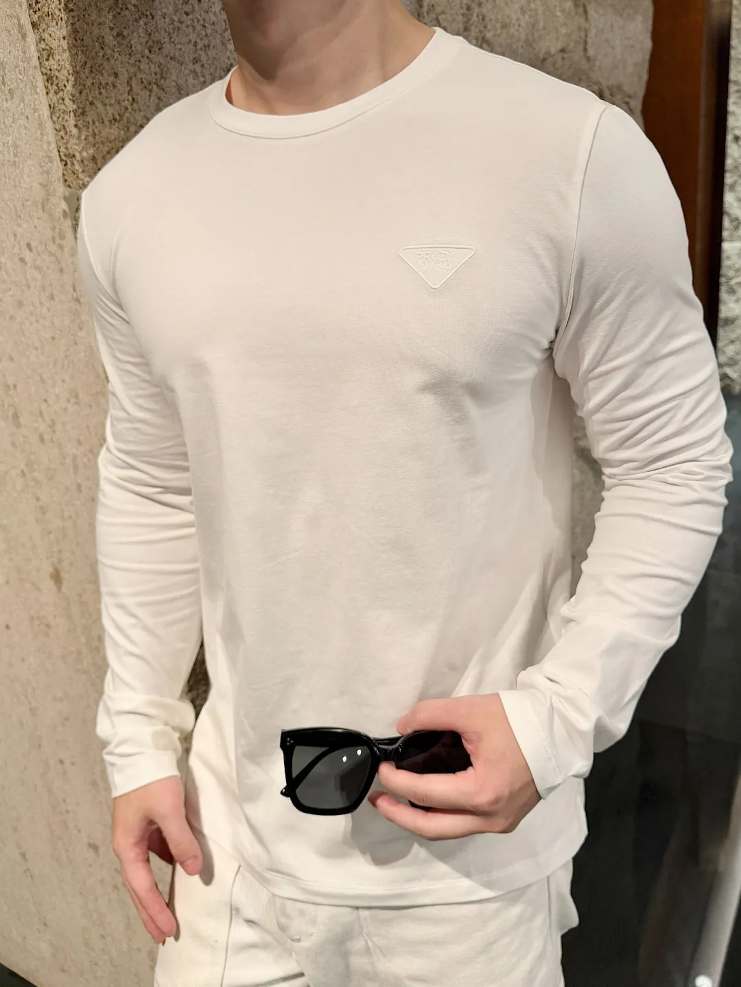 Prada/ T