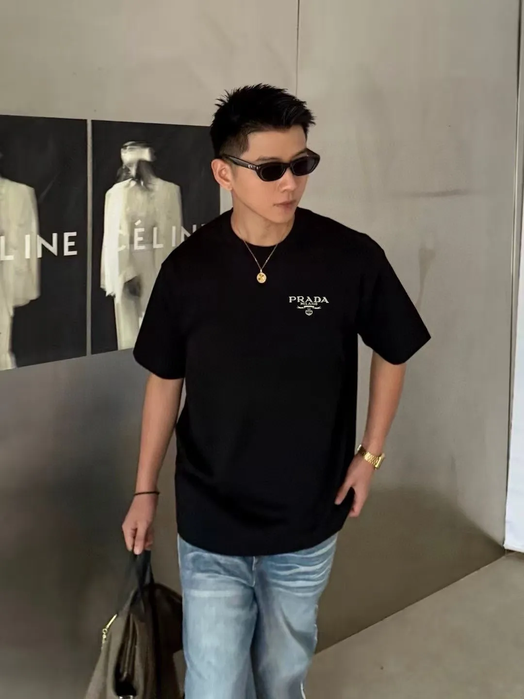 Prada/ Classic logo