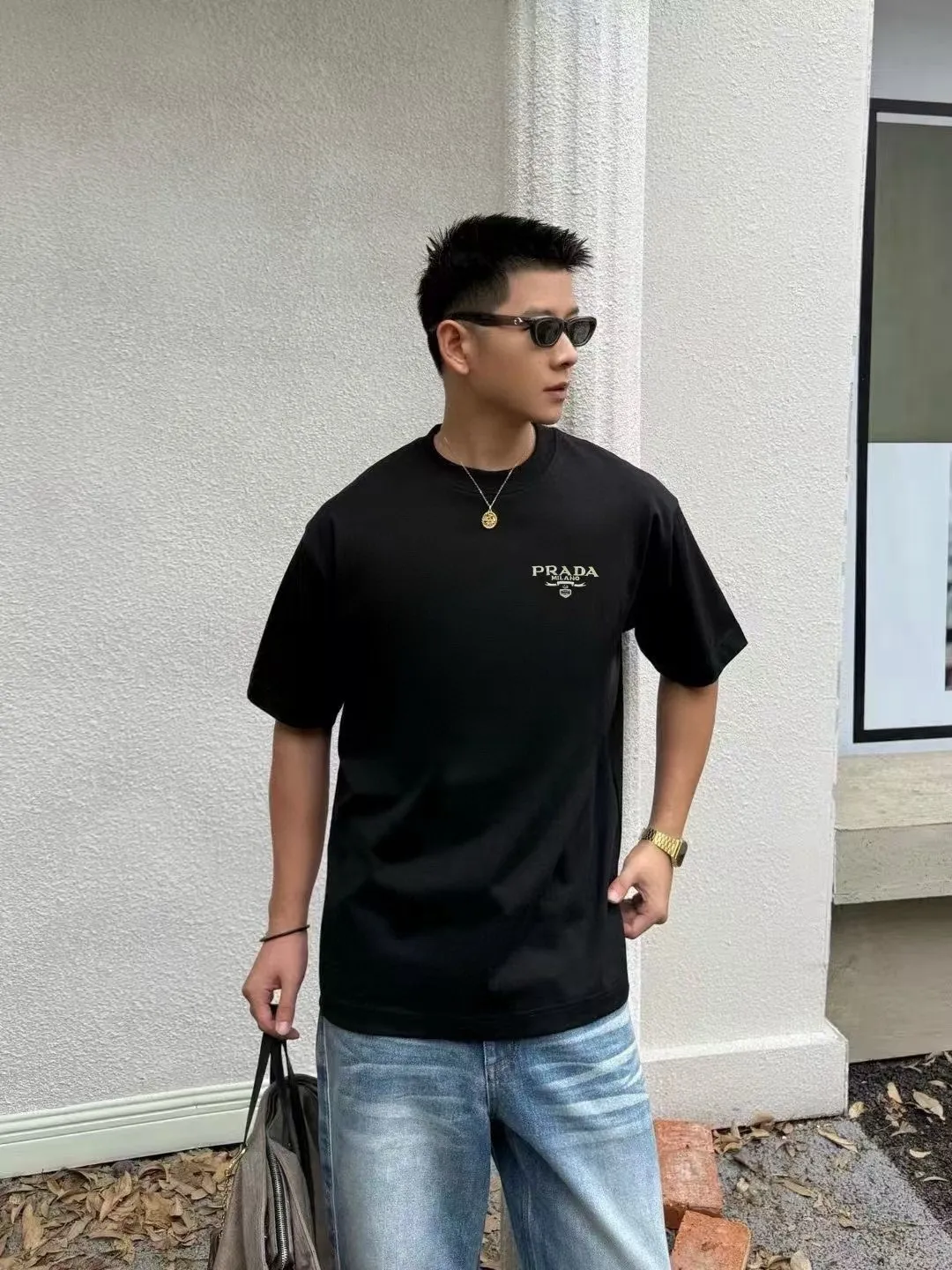Prada/ Classic logo