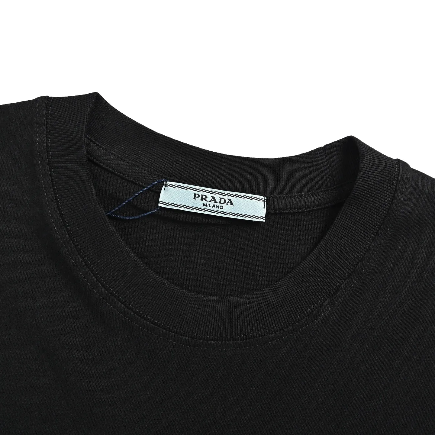 Prada/ logo