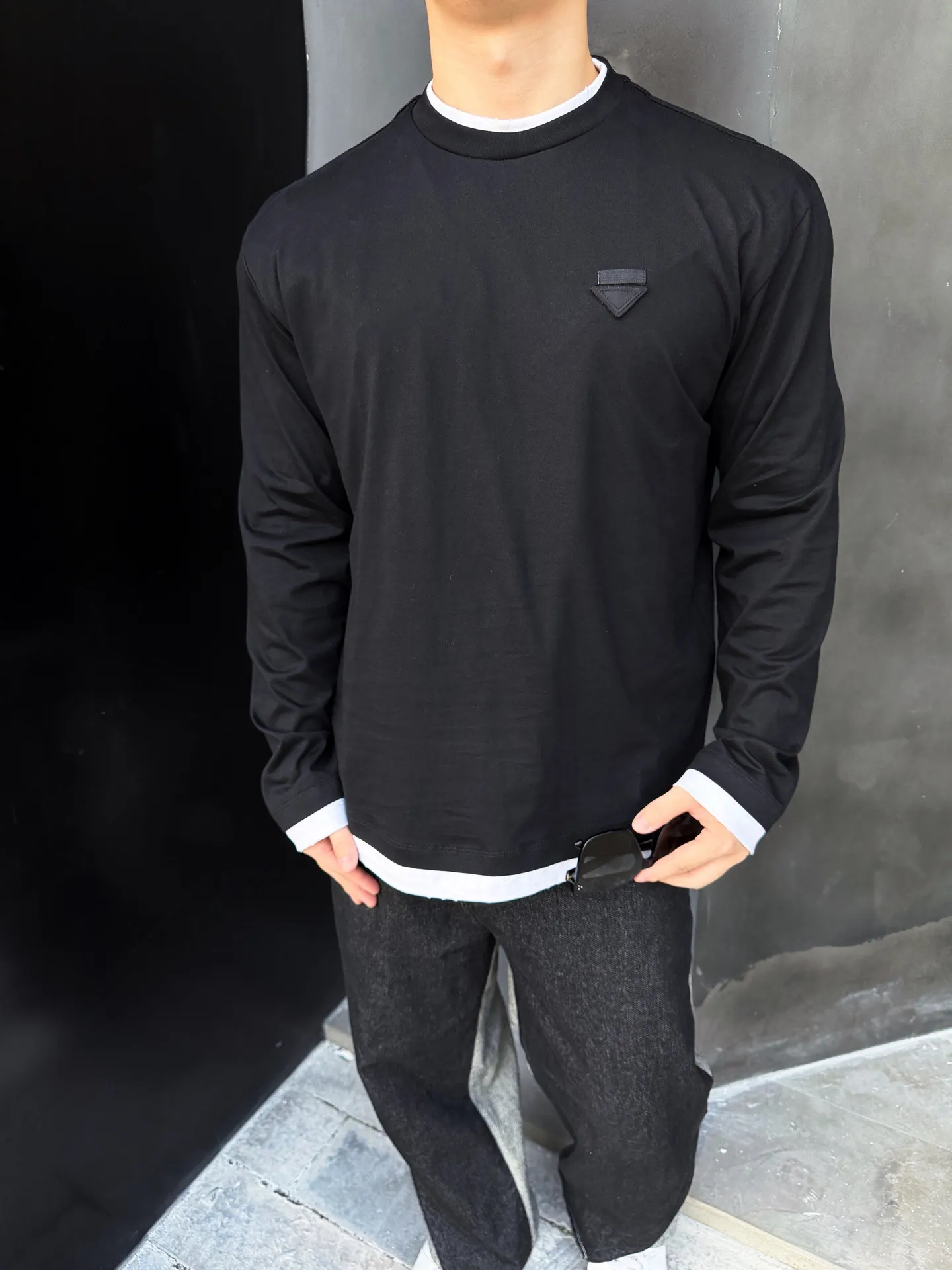 Prada/ T